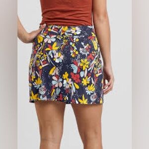 Title Nine XS Dream flora skirt skort tennis women’s athletic navy floral